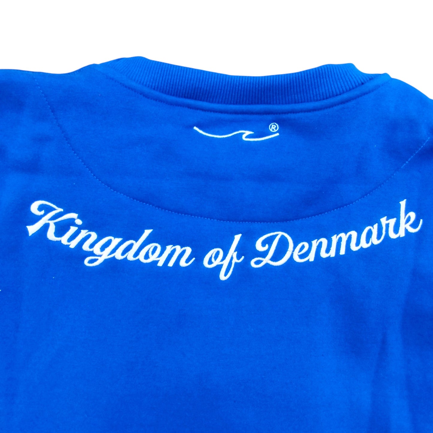 Sweatshirt Kingdom of Denmark Forudbestil med 18% rabat. (Forventet levering 8 dage)