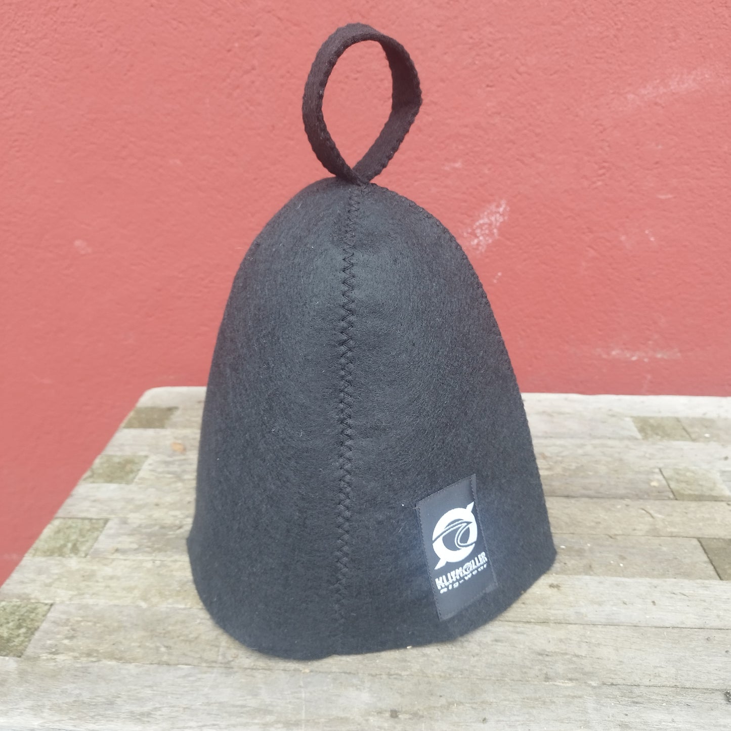 Sauna filt hue Gus i sort kunst uld.