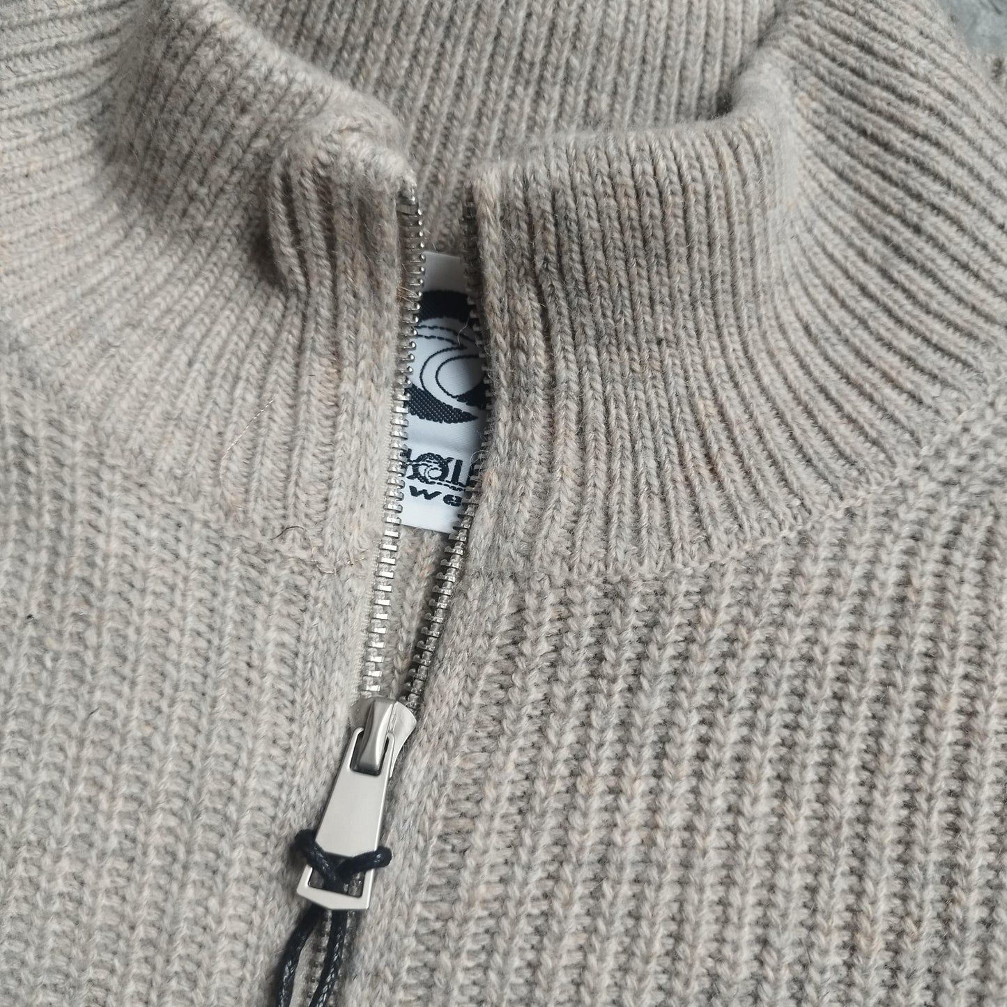 Sweater med lynlås, Hansted Sand